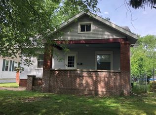 865 S Poplar Ave, Kankakee, IL 60901