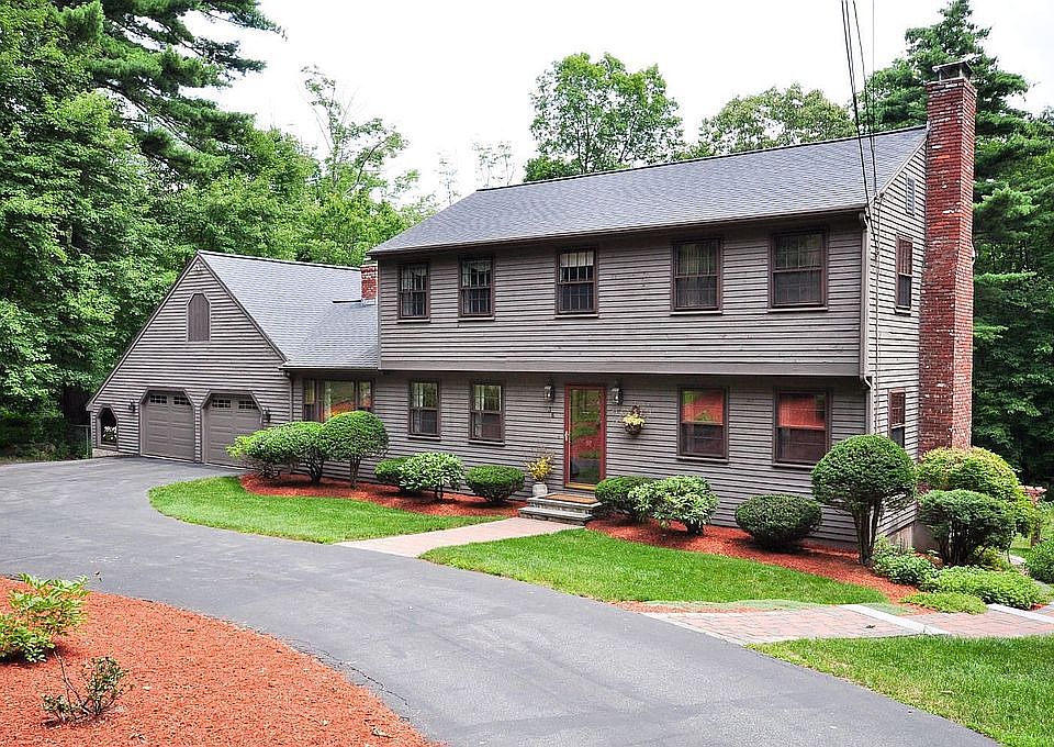 Casual Elegance at Its Best!