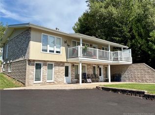 445 Darlington Dr, Dalhousie, NB E8C 1M3