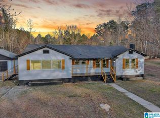 1006 Taylor Rd, Glencoe, AL 35905