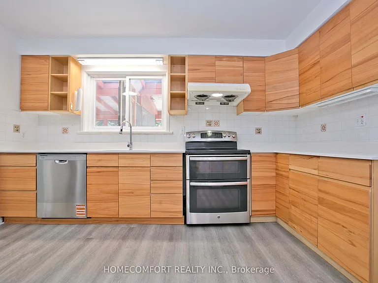 247 Parkview Ave — Photo 11
