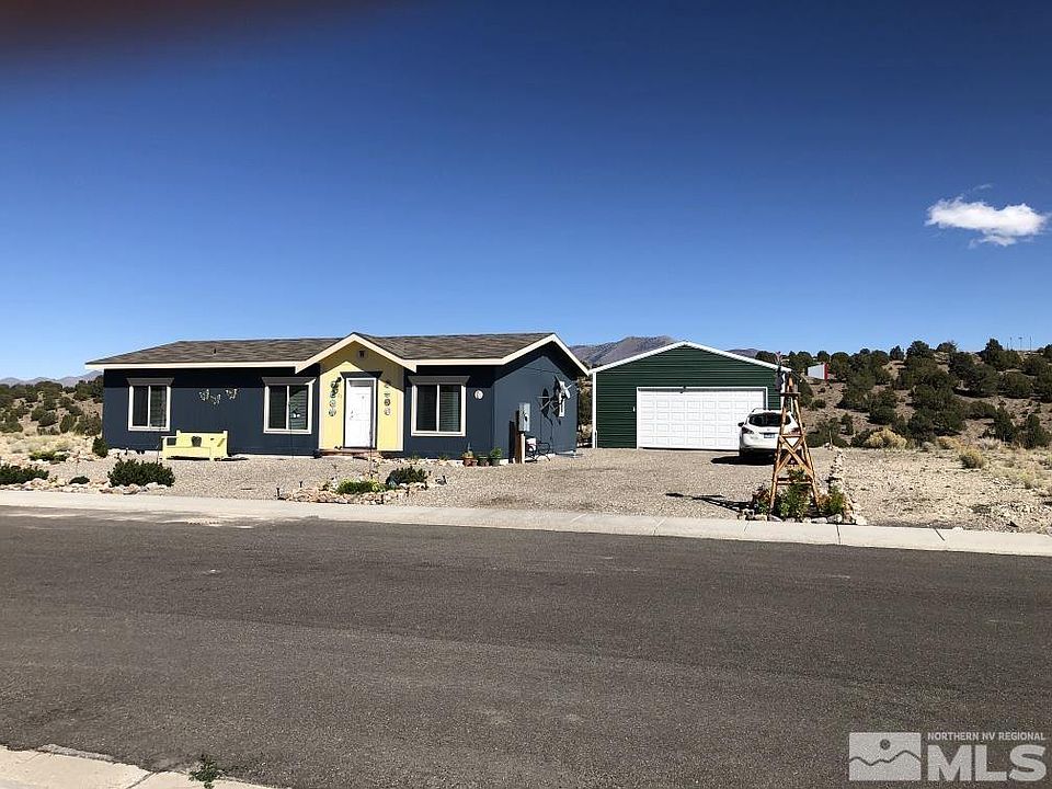1st image of 20 Canyon St