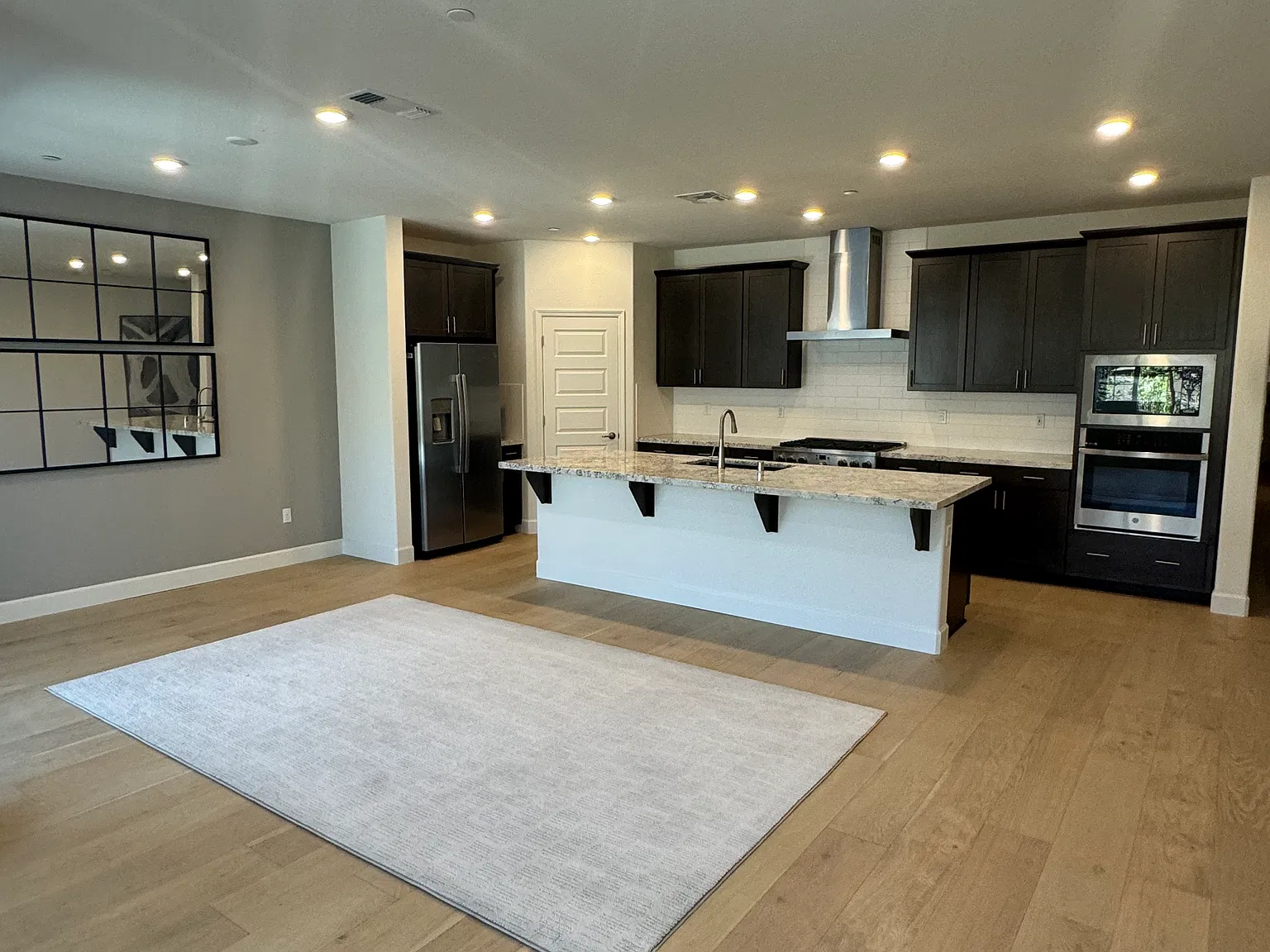 4 bed, 2150 sqft, $3,659 — Photo 2
