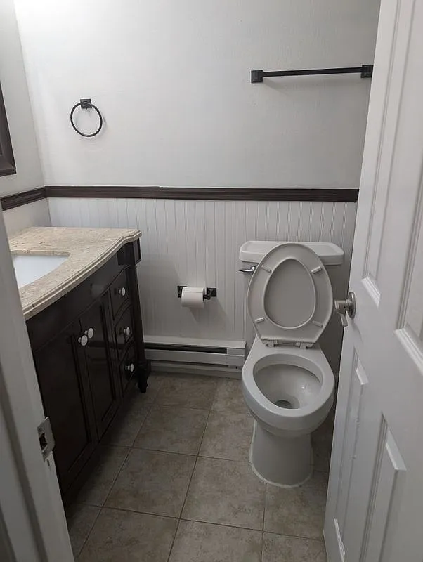 2 bed, 1.0 bath, 768 sqft, $1,050 — Photo 1