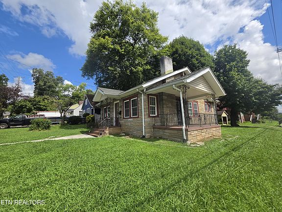 2nd image of 601 W Glenwood Ave