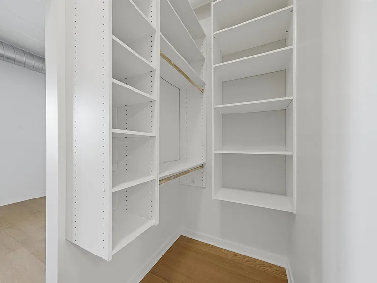 1155 W Madison St #507 — Photo 30