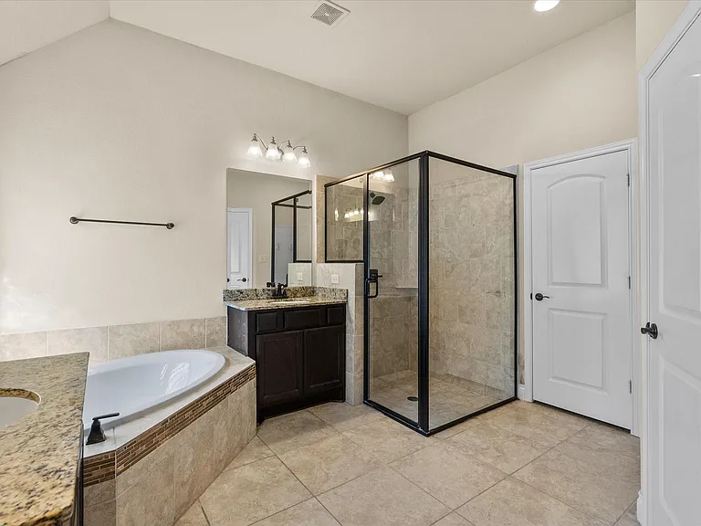 2524 Davis Prairie Ln — Photo 25