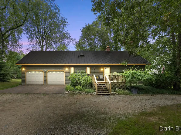 996 Prairie Creek Rd, Ionia, MI 48846