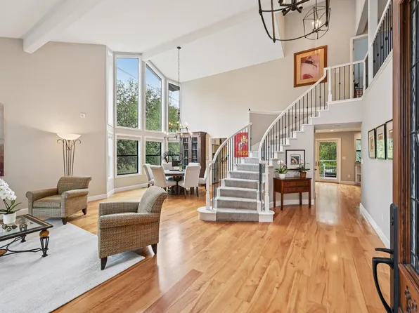 5146 Vista Grande Drive, Santa Rosa, CA 95403