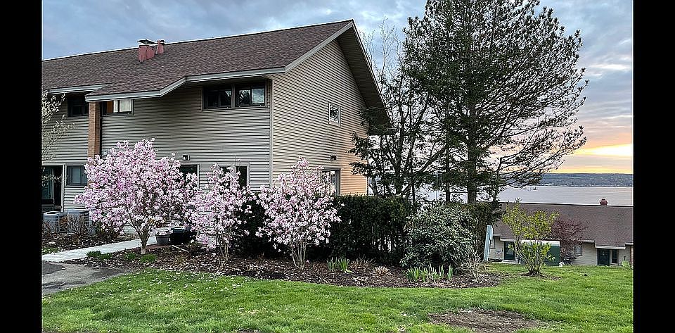 1st image of 18 Oneida Dr