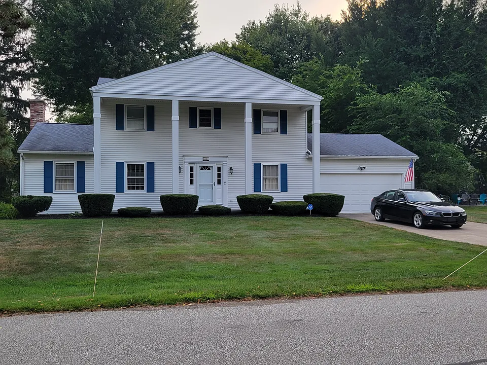 802 Wedgewood Dr