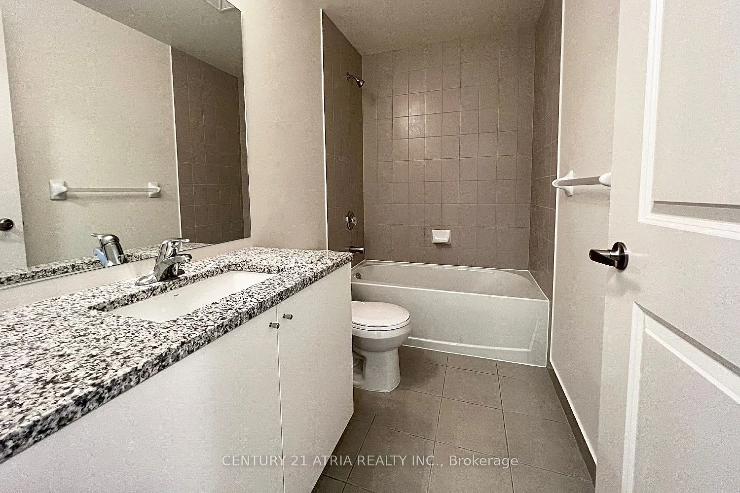 2 bed, $2,600 — Photo 4