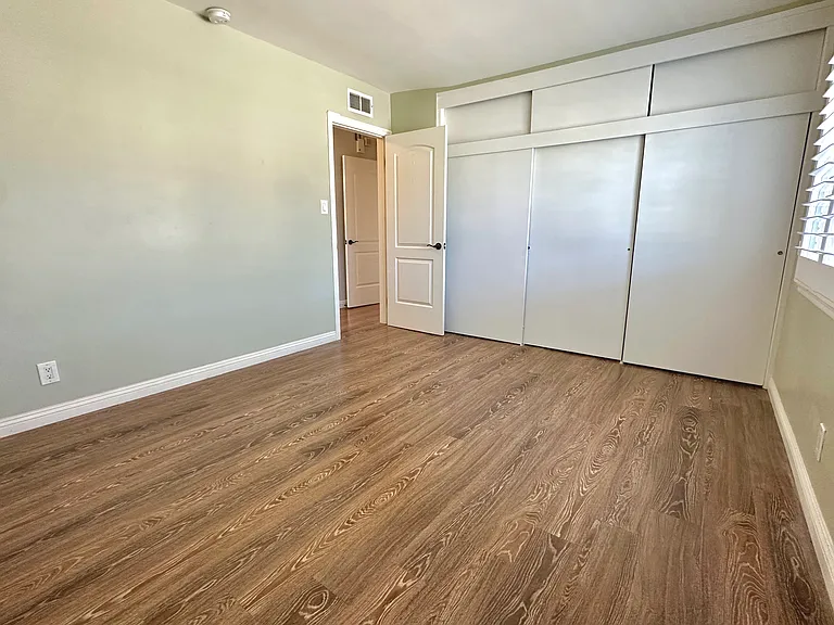248 Bloom Dr — Photo 15