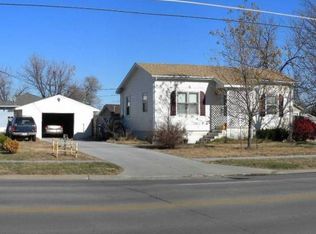 416 E 11th St, Kearney, NE 68847