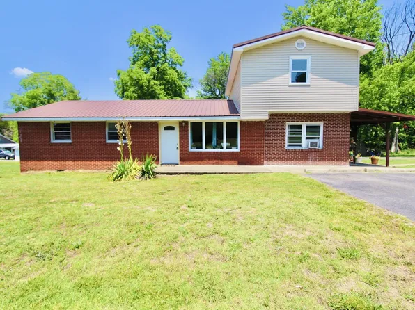 105 E Cruce Ln, Marion, KY 42064