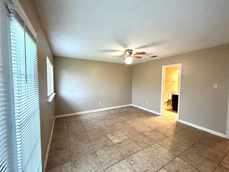 17007 Mercado Dr — Photo 4