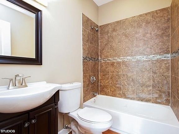 5th image of 7137 S Eberhart Ave #2