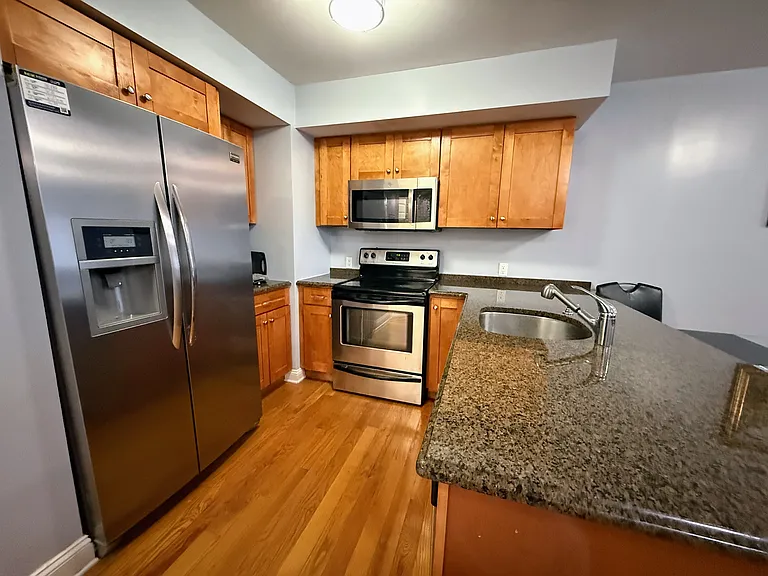 411 E Brinkerhoff Ave #210 — Photo 5