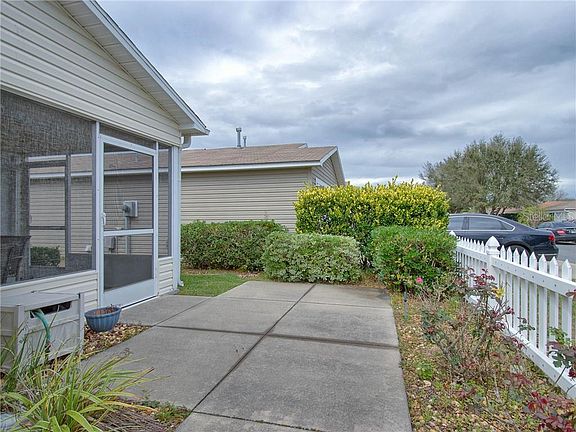 4th image of 17440 SE 82nd Albemarle Ave