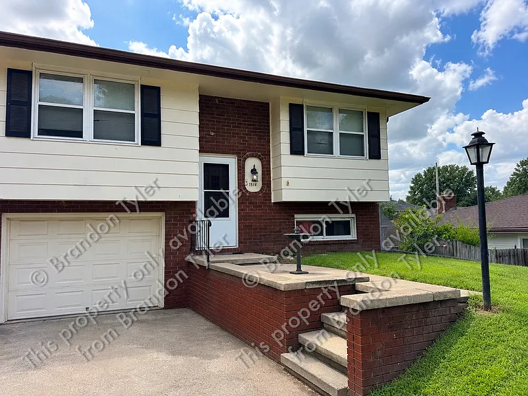 1512 Pat Dr #B — Photo 2