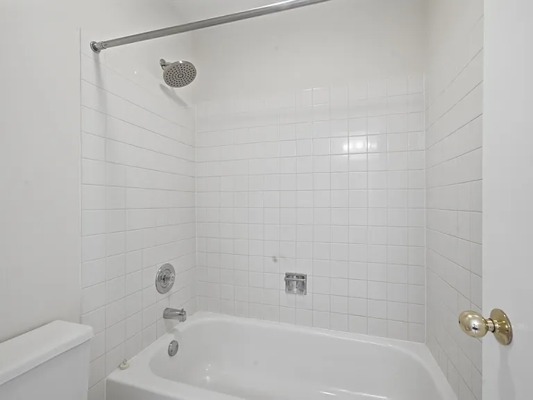 1912 Redwood Ln — Photo 21