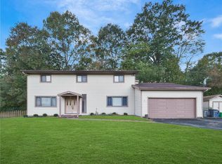 49 Highlake Dr, Thiells, NY 10984