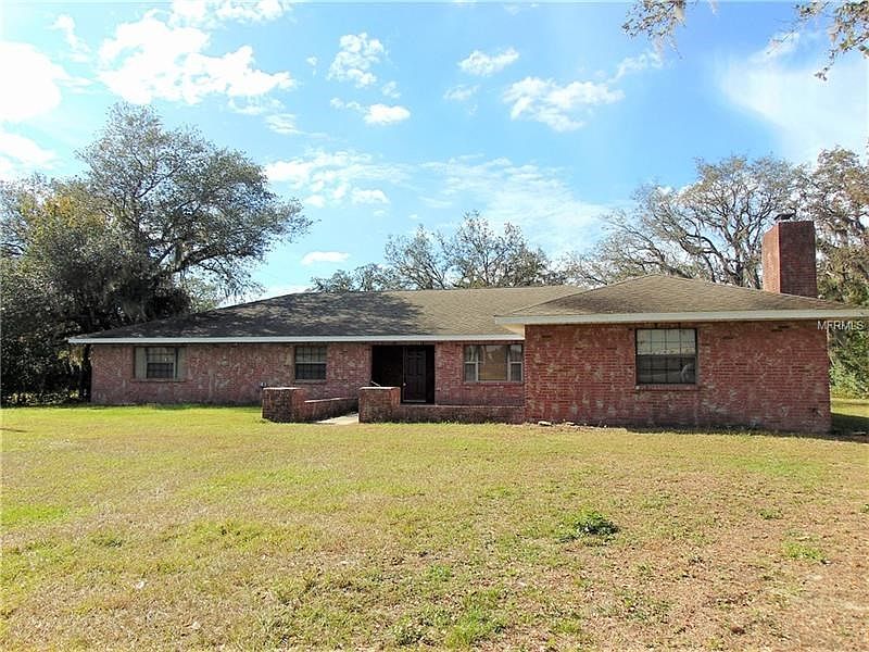 Front of Home on 6 acres!