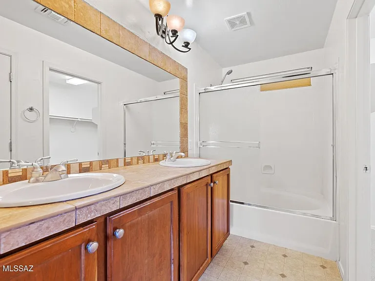 1605 W Homecoming Way — Photo 23