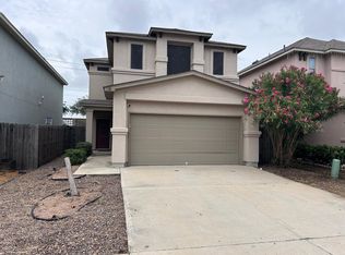 205 Aquero Blvd #16, Laredo, TX 78045