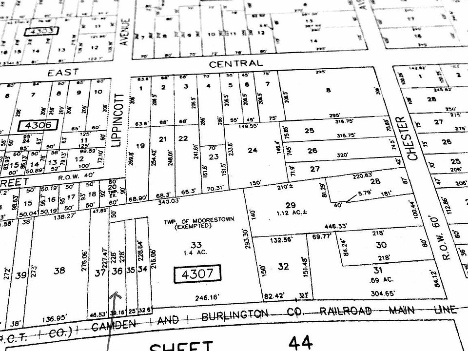 2nd image of 47 E 3rd St