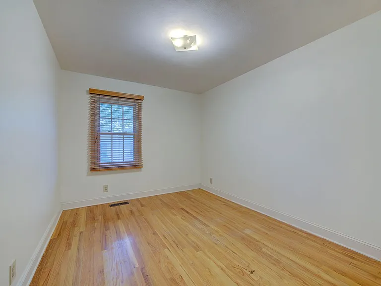 10602 Tioga Ct — Photo 30