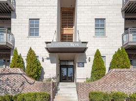 Midtown Row Apartments