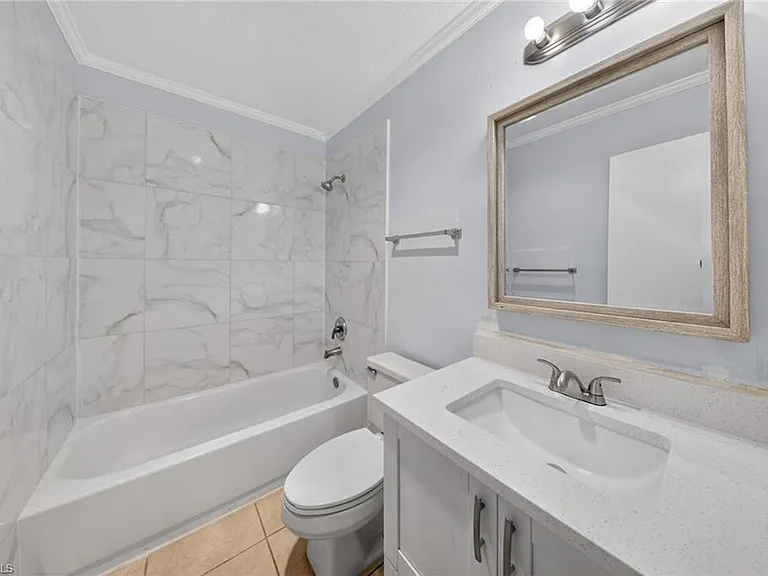 5300 Treetops Dr #I-206 — Photo 11