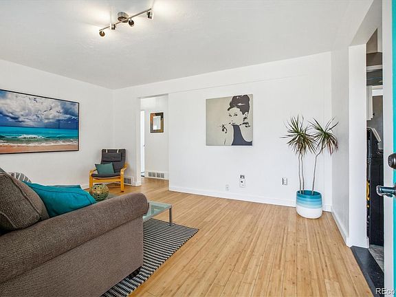 3rd image of 1810 W Arkansas Avenue