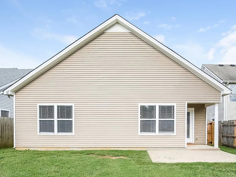 1632 Beaconcrest Cir — Photo 17