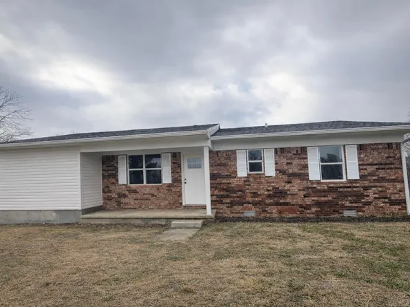 413 NW 3rd St, Corning, AR 72422