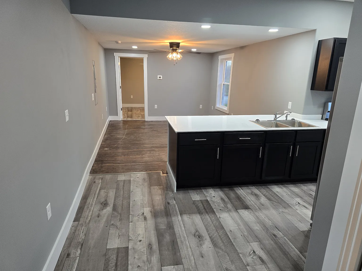 2 bed, $1,084 — Photo 1