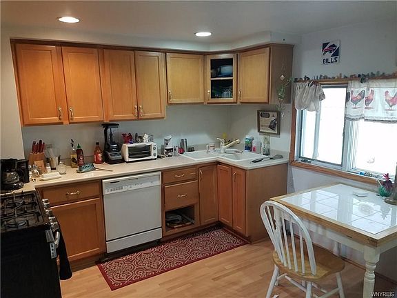 3rd image of 309 Michael Ave