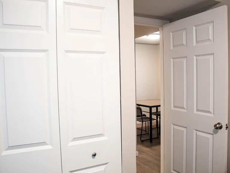 909 S Locust St — Photo 42