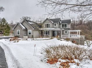 941 Sportsman Rd, Robesonia, PA 19551