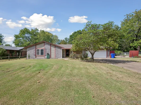 507 S Bacone St, Muskogee, OK 74403