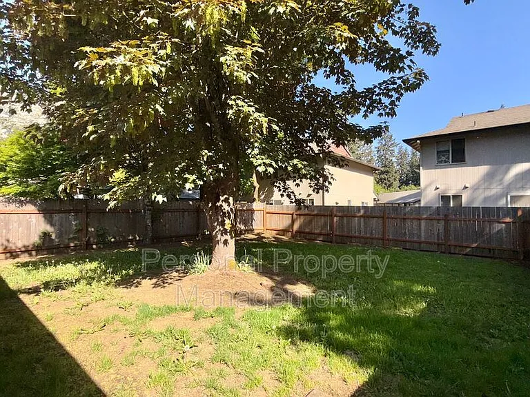 14008 NE 10th St — Photo 13