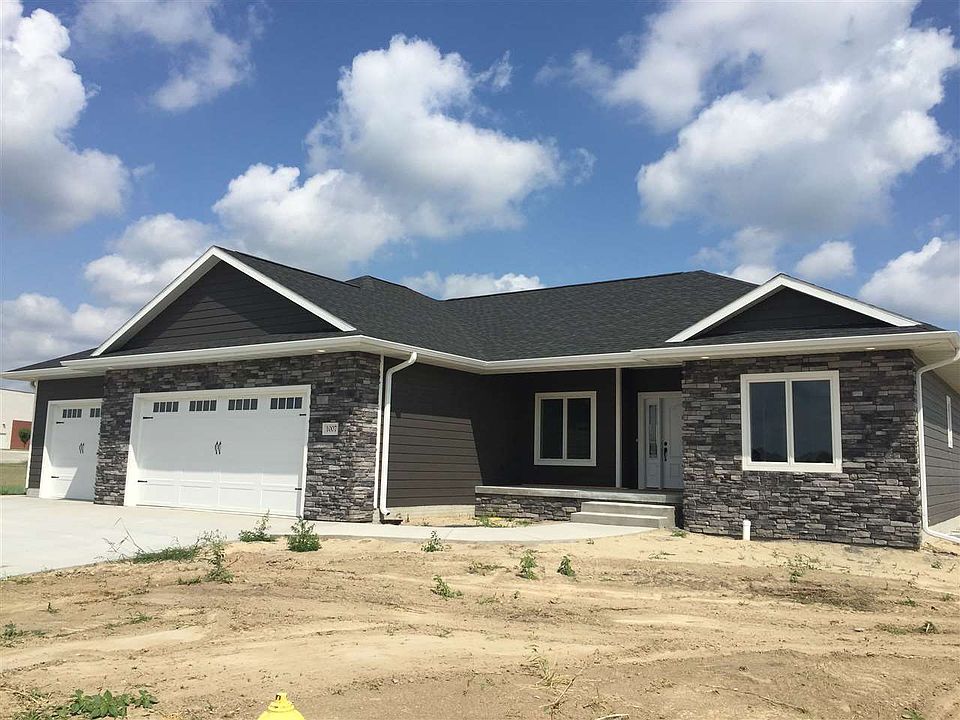 1st image of 1007 W 61st Street Pl