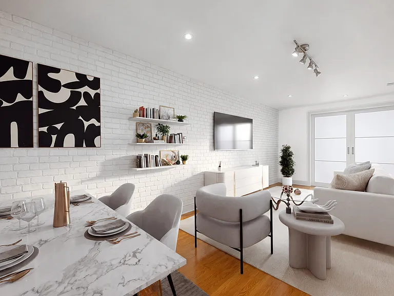 112 W 15th St #2 — Photo 1