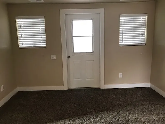 2 bed, 1000 sqft, $1,350 — Photo 4