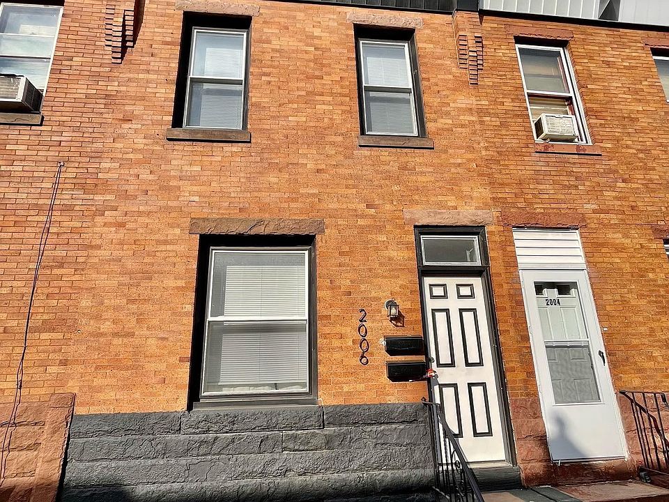 1st image of 2006 E Monmouth St Floor 1