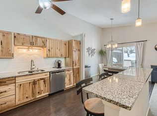 6130 Creek View Trl, Minnetonka, MN 55345