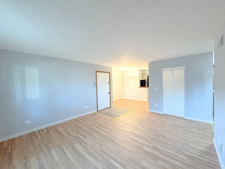 154 S Waters Edge Dr #B — Photo 15