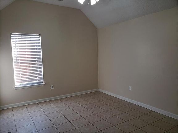 5th image of 4187 Rainey Woods Dr