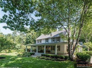 10 Falls Rd, Falmouth, ME 04105